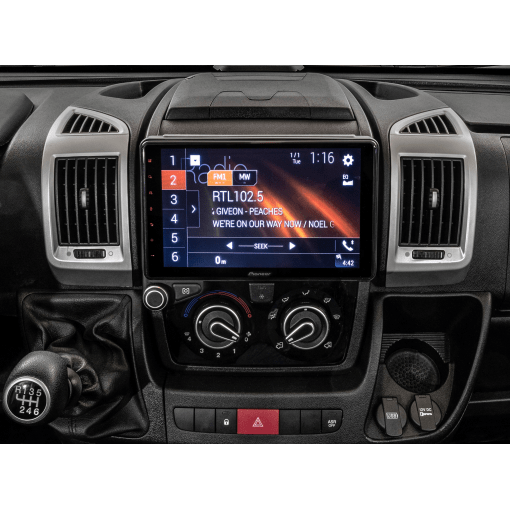 Pioneer AVIC-Z1000DAB-C 9" Motorhome/Camper Navigation Stereo with Wireless Connectivity